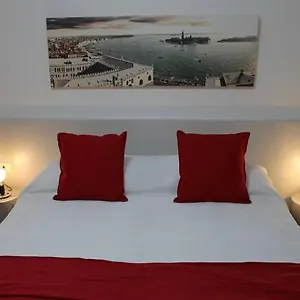  Apartment Casanova